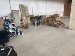 Погрузили оргтехнику